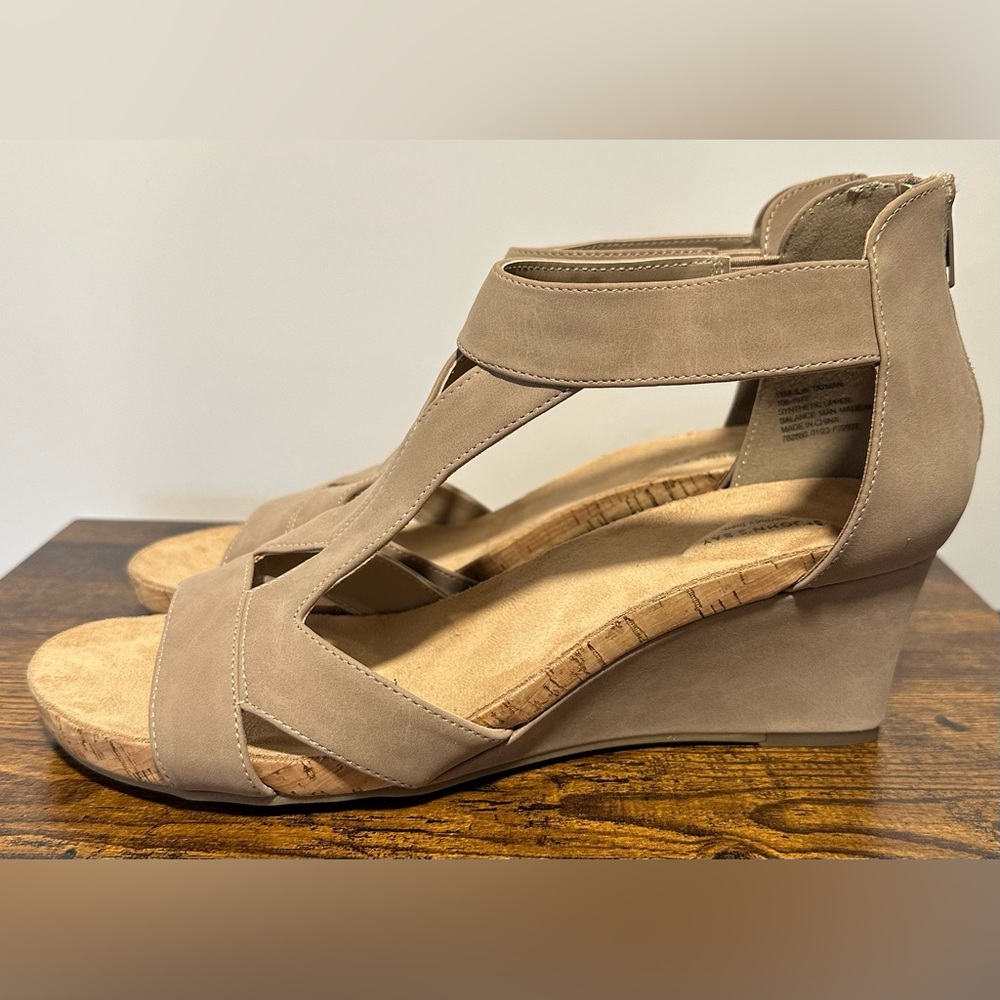 St. John’s Bay Women’s Porchini Tatman Wedge Sandals NWT.